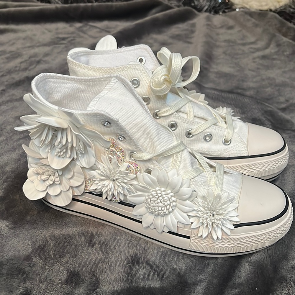 Mutuoni newshoes canvas sneakers